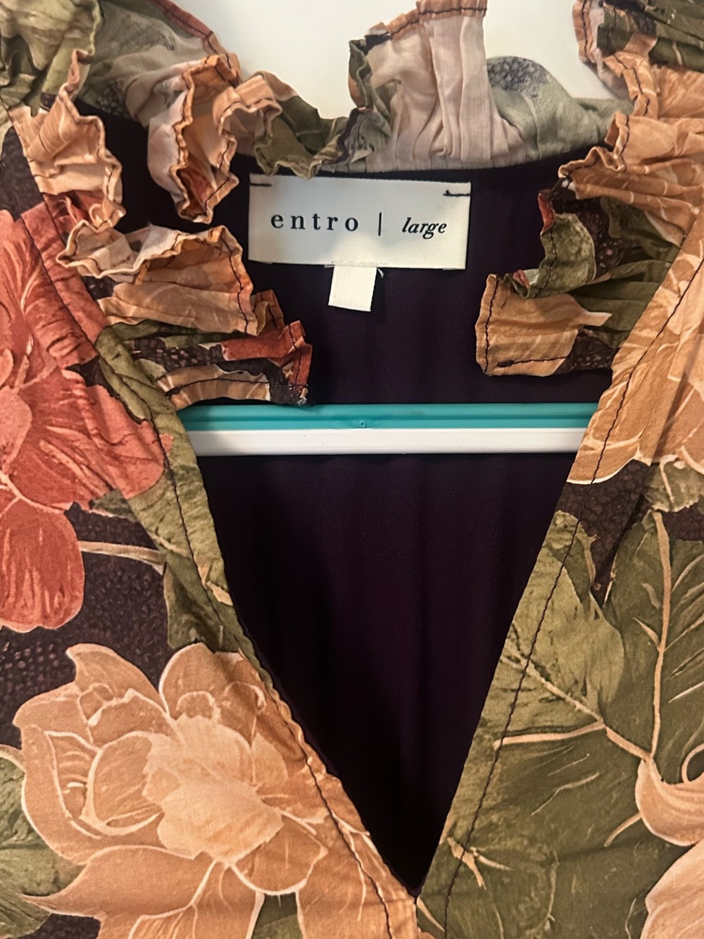 entro Fall Floral Puff-Sleeve Dress in Rust, Olive & Cream - Picture 4 of 8